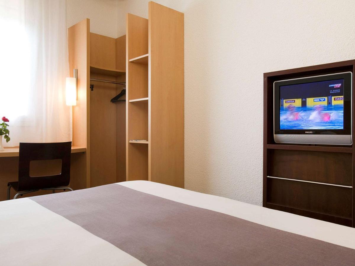 Ibis Cotonou Hotell Eksteriør bilde