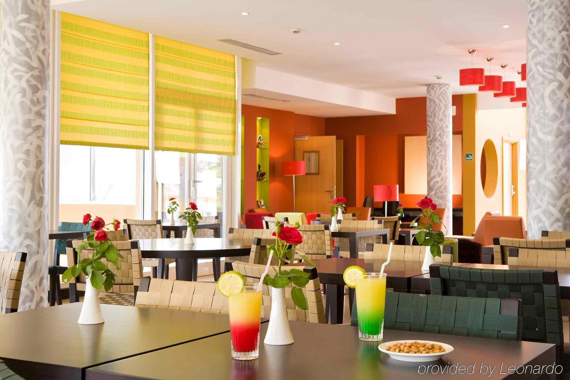 Ibis Cotonou Hotell Eksteriør bilde