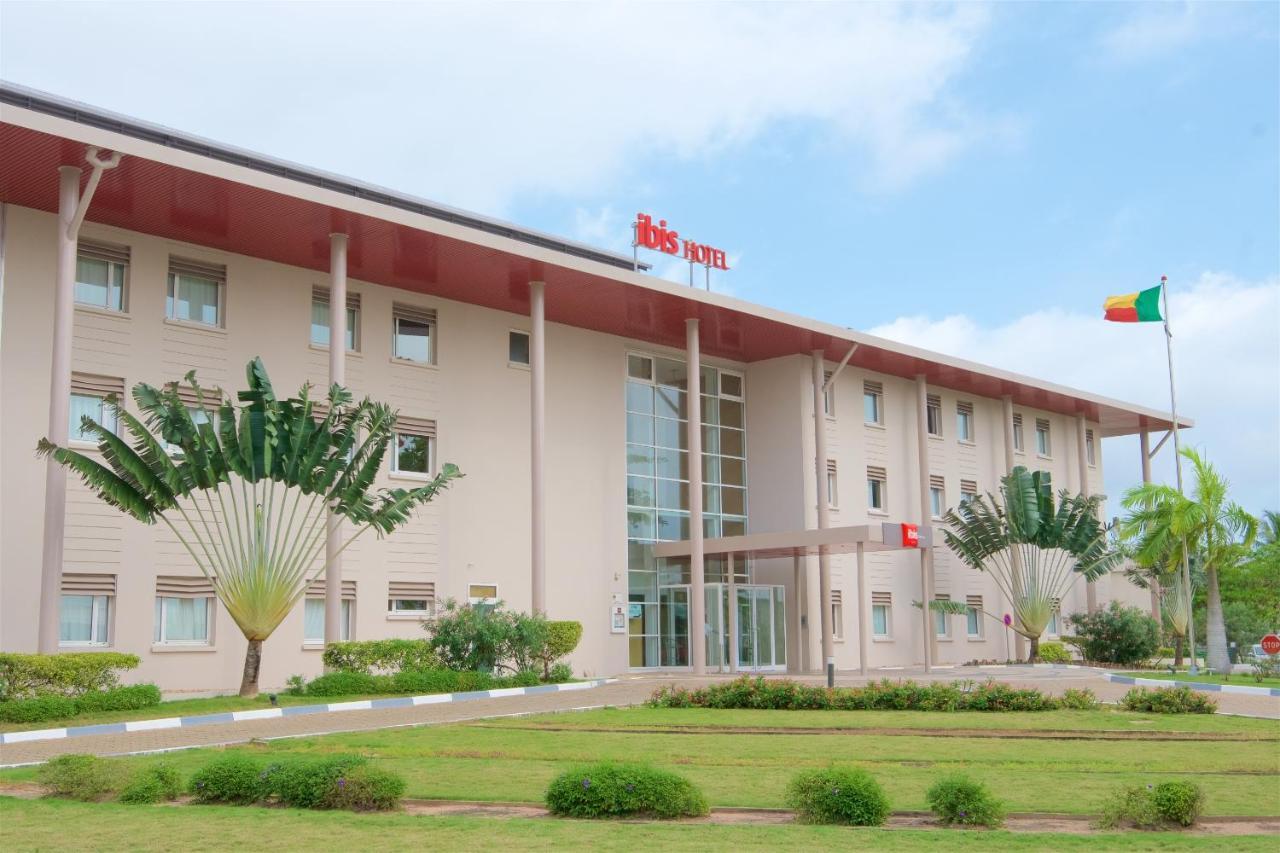 Ibis Cotonou Hotell Eksteriør bilde